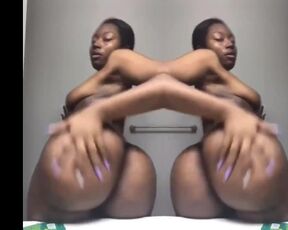 @KeyleyaDior Twerking(Thick Ass)