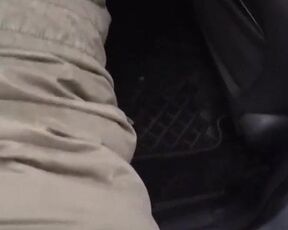 turkish amateur arabada kizi domaltmis kiz fena inliyor