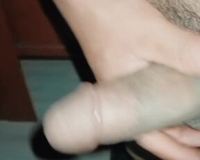 PoV jugosa paja caliente rápido. Masturbación de polla grande y gorda. Sabroso